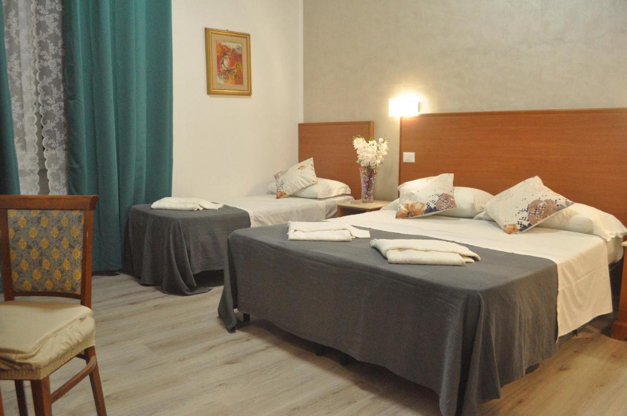 Napoleone Luxury Home Roma Buitenkant foto